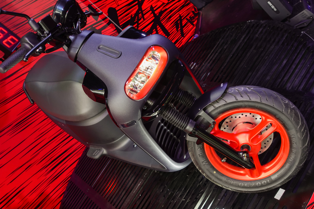 Gogoro S3 / S3 ABS 登場：買菜車居然變身徹頭徹尾性能車款（想不到吧） - 電腦王阿達