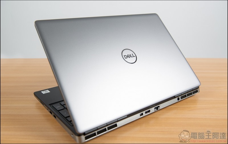 Dell Precision 7550 移動工作站 開箱 - 01