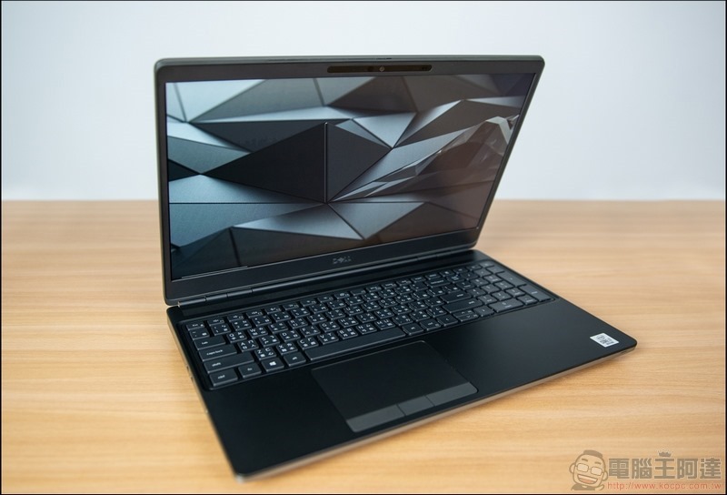 Dell Precision 7550 移動工作站 開箱 - 06