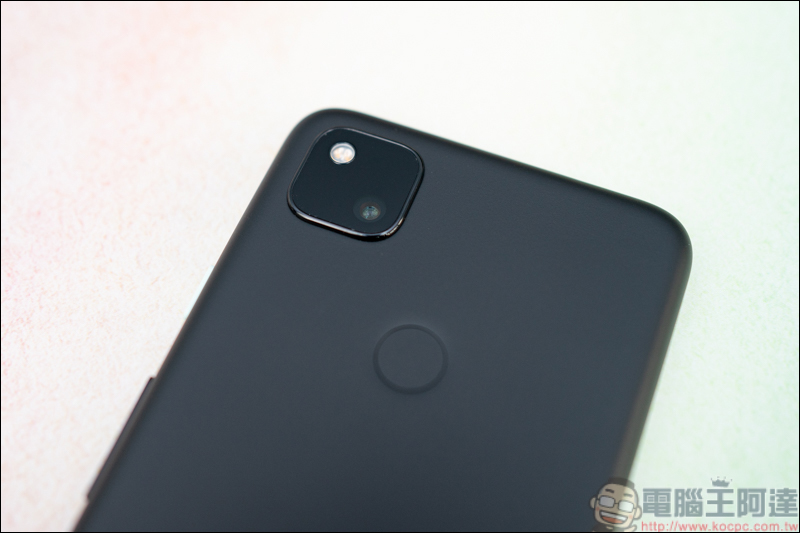 Google Pixel 4a 開箱，價格最香的萬元中階旗艦 - 電腦王阿達