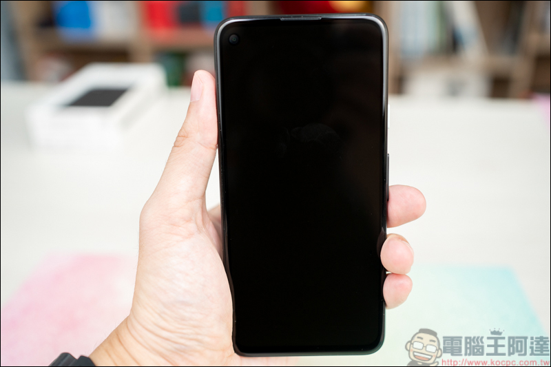 Google Pixel 4a 開箱，價格最香的萬元中階旗艦 - 電腦王阿達