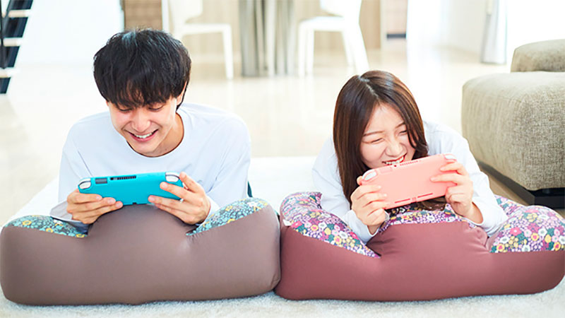 「NeOchi PillOw」枕頭開放集資，為喜歡趴著玩手機、遊戲機的人而生 - 電腦王阿達