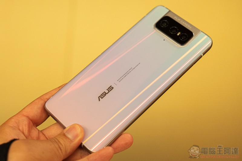 ASUS ZenFone 7 / 7 Pro 的翻轉 3 鏡頭，想要全方位挑戰你的攝影創意 - 電腦王阿達