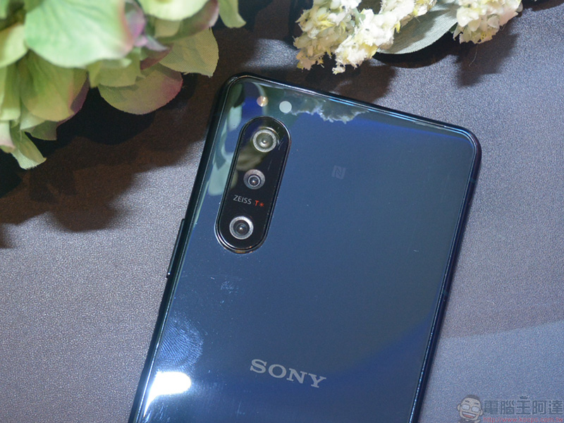 Sony 5G 新旗艦 Xperia 5 II 在台發表，眼部對焦精準捕捉一顰一笑 - 電腦王阿達