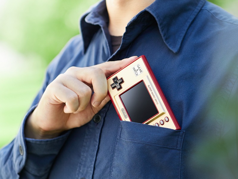 「GAME&WATCH 超級瑪利歐兄弟」紀念掌機 將於11 月推出 - 電腦王阿達