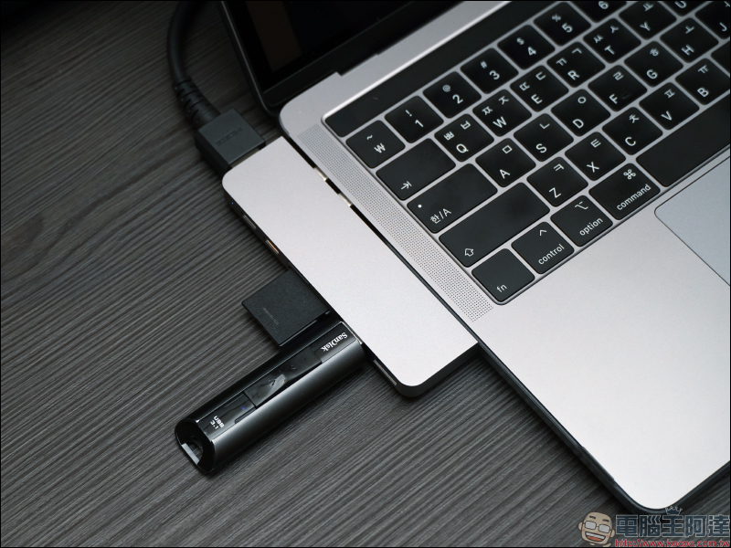 HyperDrive Gen2 6-in-1 USB-C Hub、HyperDrive 7-in-2 USB-C Hub 二代開箱動手玩：速度更快、實用設計更貼心！ - 電腦王阿達