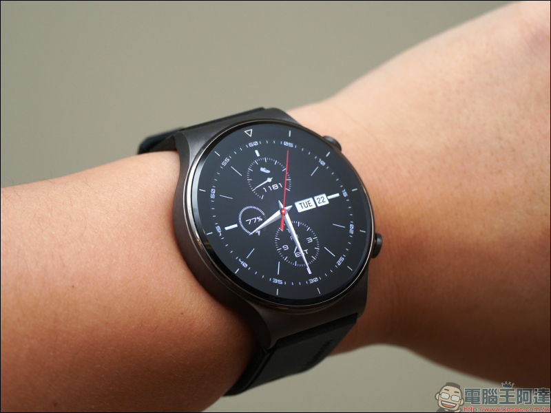 HUAWEI WATCH GT 2 Pro 開箱動手玩：全新鈦合金錶體、搭載 Kirin A1 晶片、102種運動模式、無線充電與兩週強勁續航 - 電腦王阿達