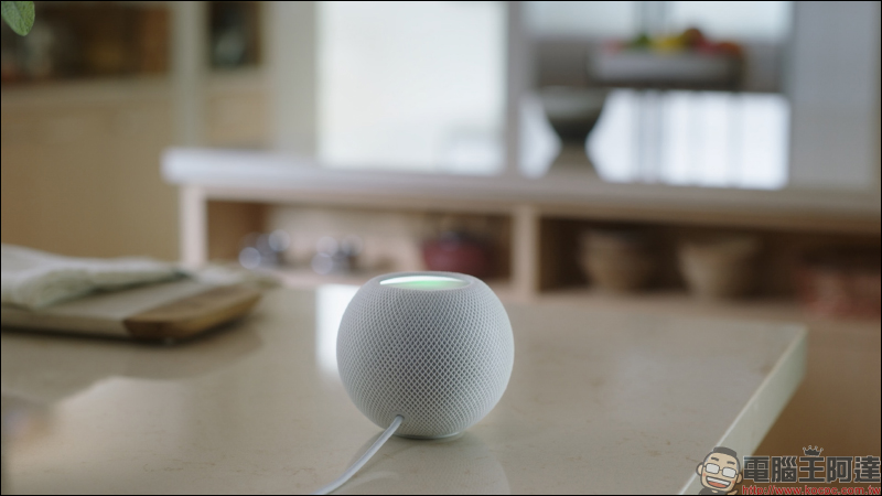 Apple HomePod mini 電源線不可拆卸，但採用 USB-C 規格能搭配盒裝隨附 20W 電源轉換器使用 - 電腦王阿達