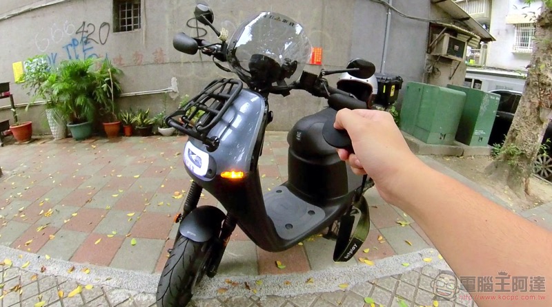 Gogoro 1/2/3 都有的 iQ System 6.0 動手玩：新的雨天智慧模式與各種貼心增進（影片） - 電腦王阿達