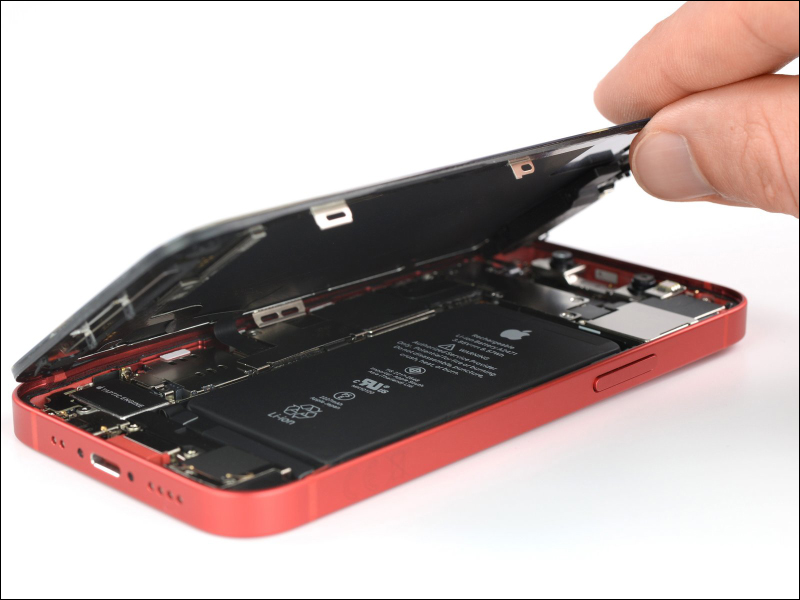 iPhone 12 mini 被 iFixit 拆解，可修復性評分 6 分 - 電腦王阿達