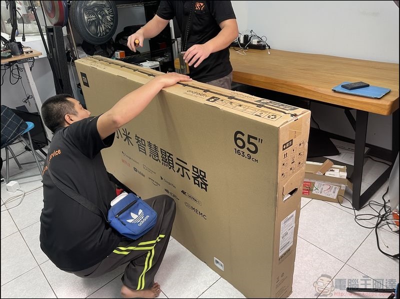 小米智慧顯示器65型 開箱 - 03