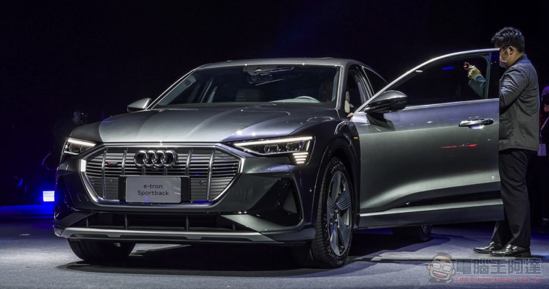 Audi e-tron 電動 SUV 正式在台開賣，更「黃金比例」的 55 quattro advanced 驚喜登場 - 電腦王阿達