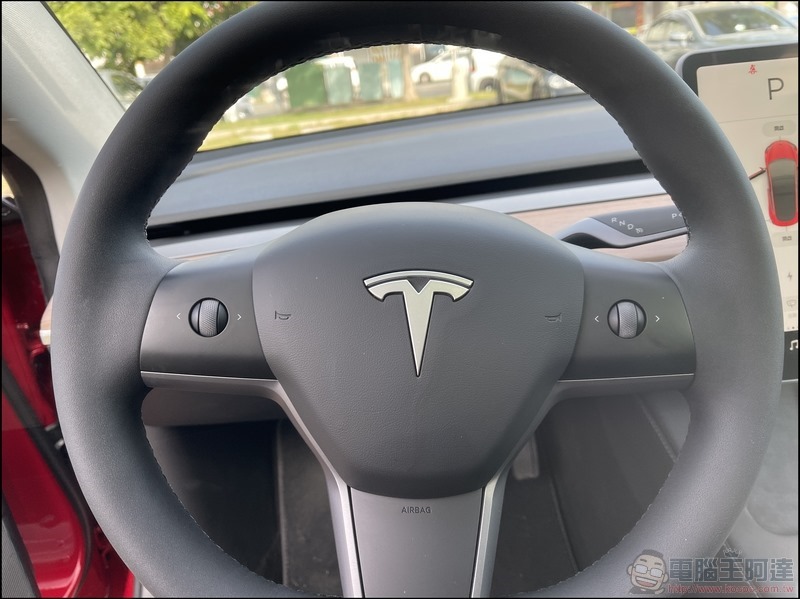 特斯拉 TESLA Model 3 2021 款開箱 - 13