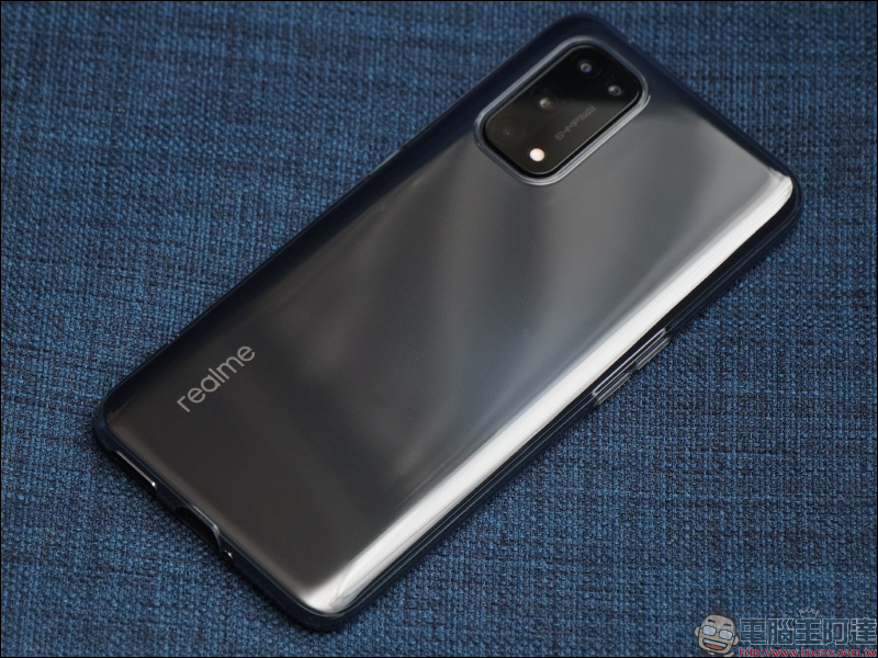 realme X7 Pro 開箱評測動手玩｜天璣 1000+ 5G 旗艦處理器、5G+5G 雙卡雙待、120Hz AMOLED 螢幕、50W SuperDART 超級閃充、4500mAh 超大電量 - 電腦王阿達