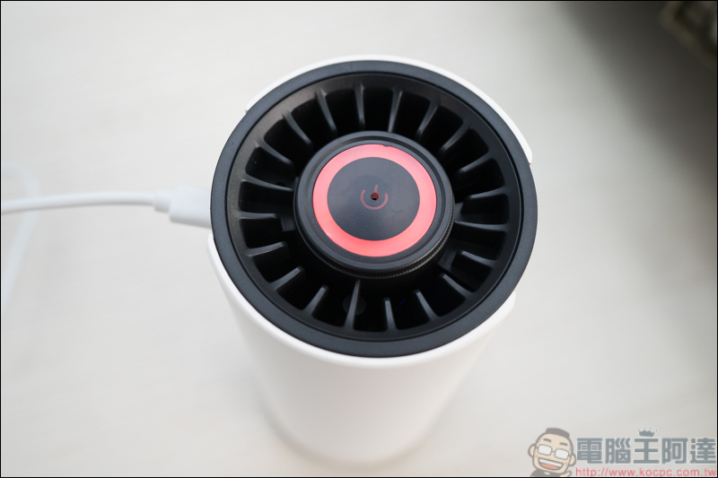 ONPRO UA-O2 HEPA 13 迷你空氣清淨機，隨行攜帶，隨時清新 - 電腦王阿達