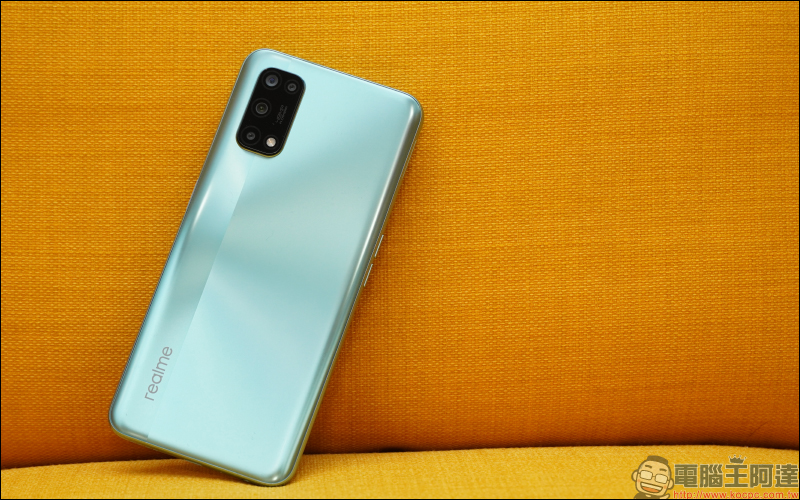 realme 7 5G 開箱動手玩｜天璣 800U 處理器、5G+5G 雙卡雙待、120Hz 更新率螢幕、5000mAh大電量與 30W Dart 閃充，萬元內 5G 超值選擇 - 電腦王阿達