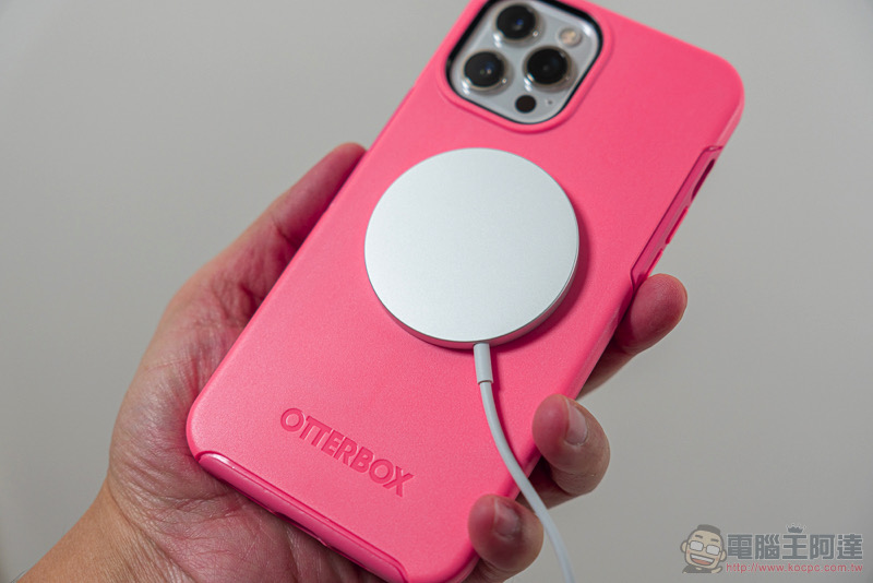 炫又強大！OtterBox 與 LifeProof 為 iPhone 12 帶來的「防護全家桶」動手玩（MagSafe 防摔保護殼 / 鋼化玻璃螢幕保護貼） - 電腦王阿達