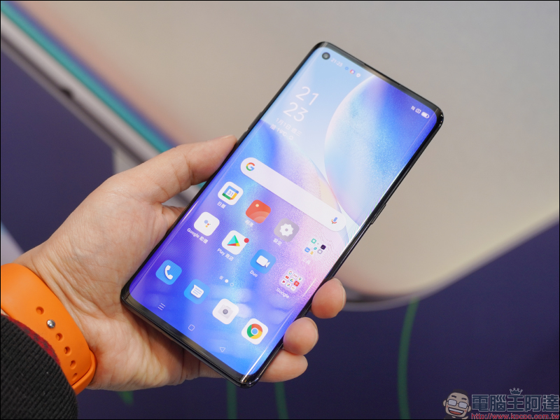 OPPO Reno5 、Reno5 Pro 正式在台發表：全新升級 AI 錄影、獨家 Reno Glow 2.0 星鑽工藝打造精緻外觀 - 電腦王阿達