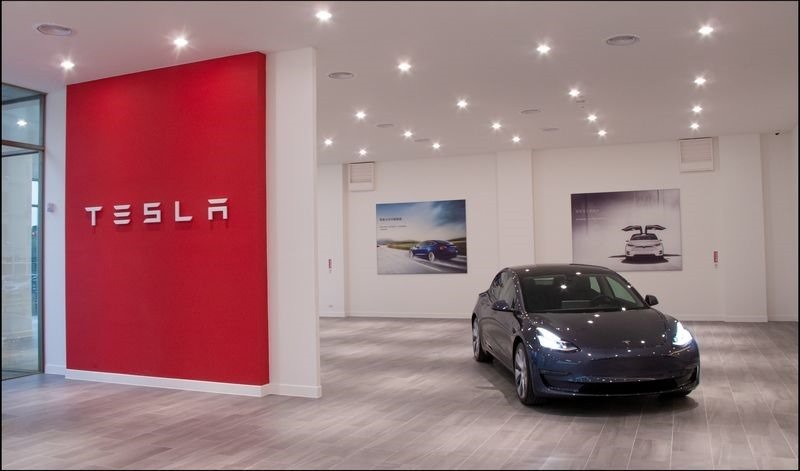 Tesla 雙倍扣款烏龍事件退款