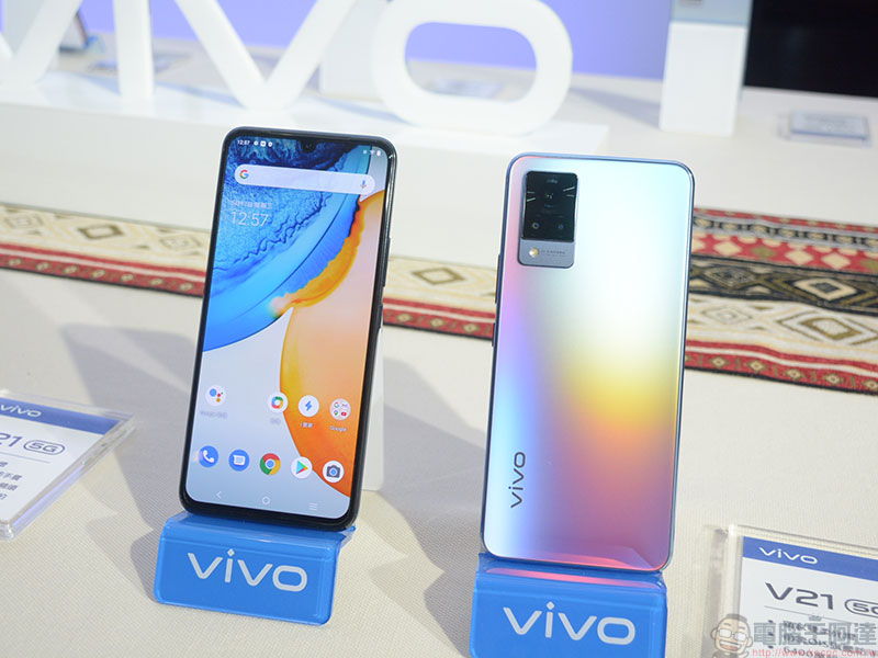 全新夜拍、自拍旗艦 vivo V21 5G 登場，4400 萬 OIS 前鏡頭拍出完美女神光 - 電腦王阿達