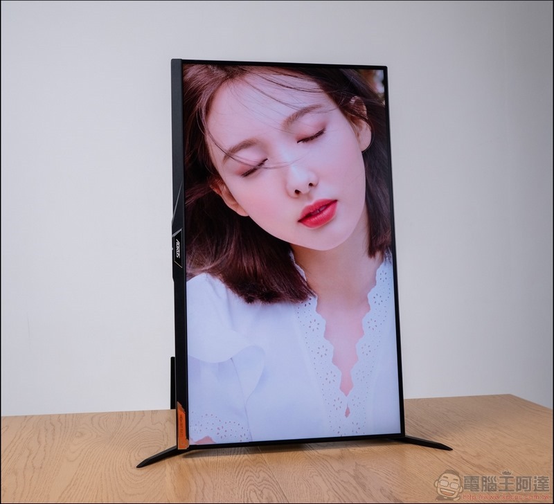 AORUS FI32Q Gaming Monitor 開箱 - 09