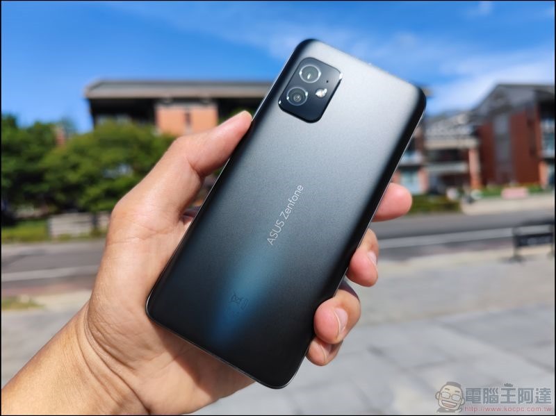 ASUS ZenFone 8 與 8 Flip 的 Android 13 更新正式推出（附韌體載點） - 電腦王阿達