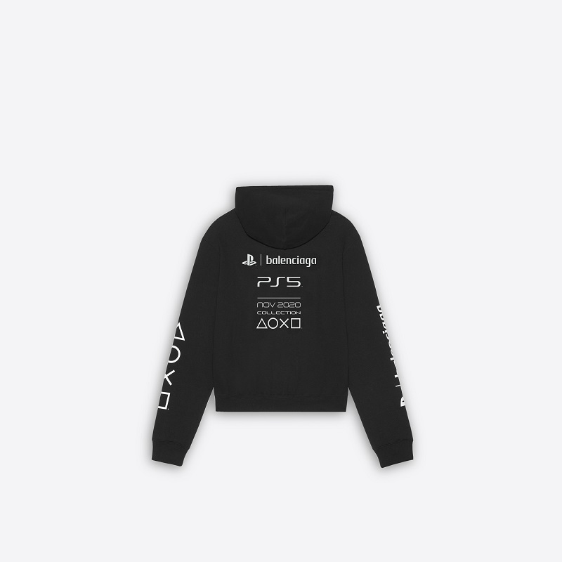 時裝品牌BALENCIAGA X PlayStation5 聯名服飾 單件22,000 元起 - 電腦王阿達