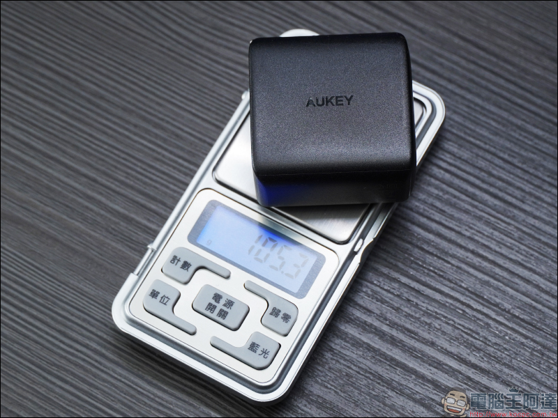 AUKEY Omnia 氮化鎵GaN系列充電器開箱動手玩｜打造高品質數位生活， iPhone、iPad 、MacBook 系列快充必備！ - 電腦王阿達