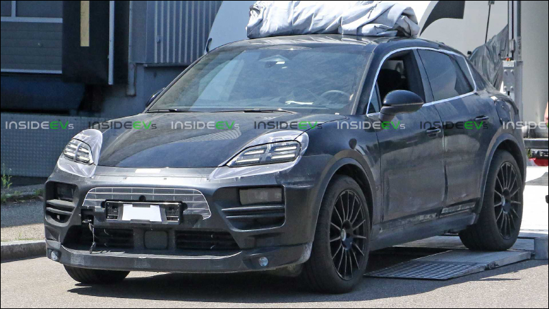 Porsche Macan EV 純電版本內裝諜照曝光！與 Taycan 有諸多相似設計，預計帶來更長的續航里程 - 電腦王阿達