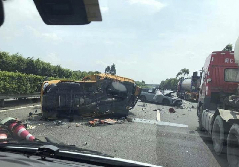 蔚來 NOP 自動輔助駕駛死亡車禍，好友兼推薦人極度自責並指官方「不要套路」 - 電腦王阿達