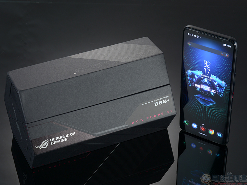 ROG Phone 5s Pro 開箱體驗：狂野效能讓你戰無不勝（評價 評測 動手玩） - 電腦王阿達