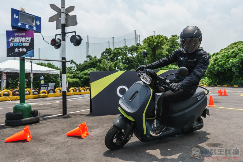 Gogoro VIVA MIX SUPERFAST 試騎體驗：一張「夠快夠快樂」的入場券 - 電腦王阿達