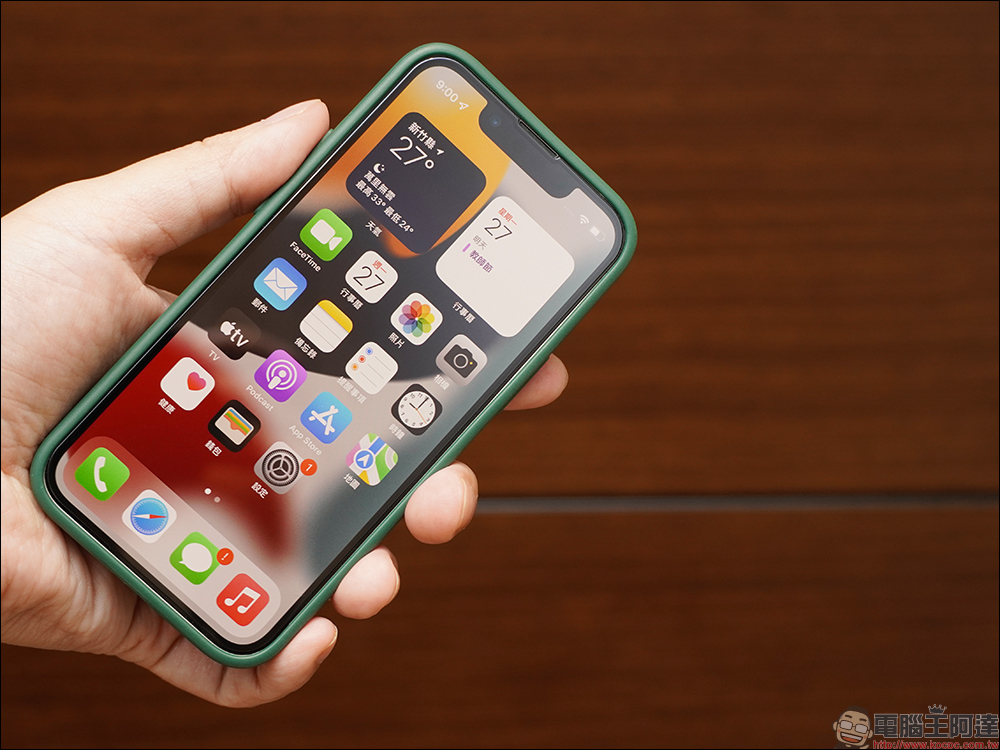 Alto iPhone 13 皮革防摔手機殼開箱：全系列採義大利頭層牛皮包覆，質感品味、實用功能兼具 - 電腦王阿達