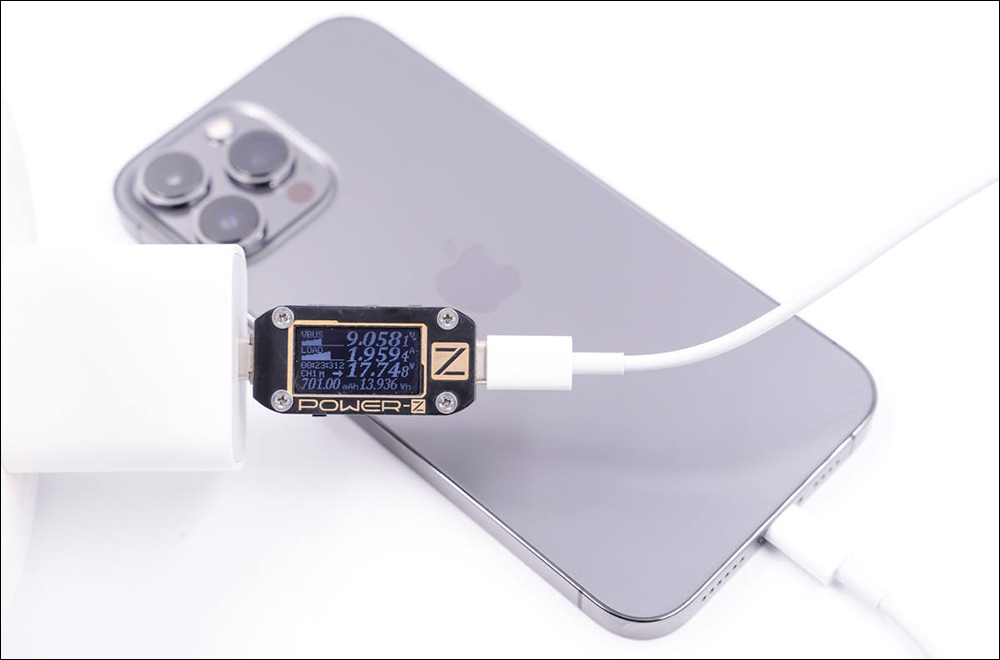 iPhone 13 Pro 和 iPhone 13 Pro Max 對應各瓦數原廠充電器進行充電評測，數據一次看得夠 - 電腦王阿達