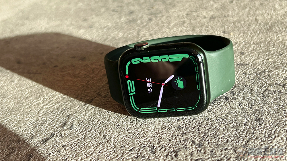 Apple Watch Series 7 開箱評測