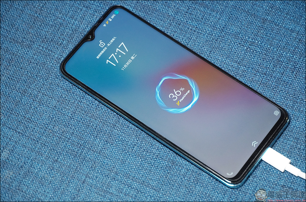 vivo Y76 5G 開箱、評測｜44W 超快閃充、萬元有找的極速暢玩娛樂手機！ - 電腦王阿達