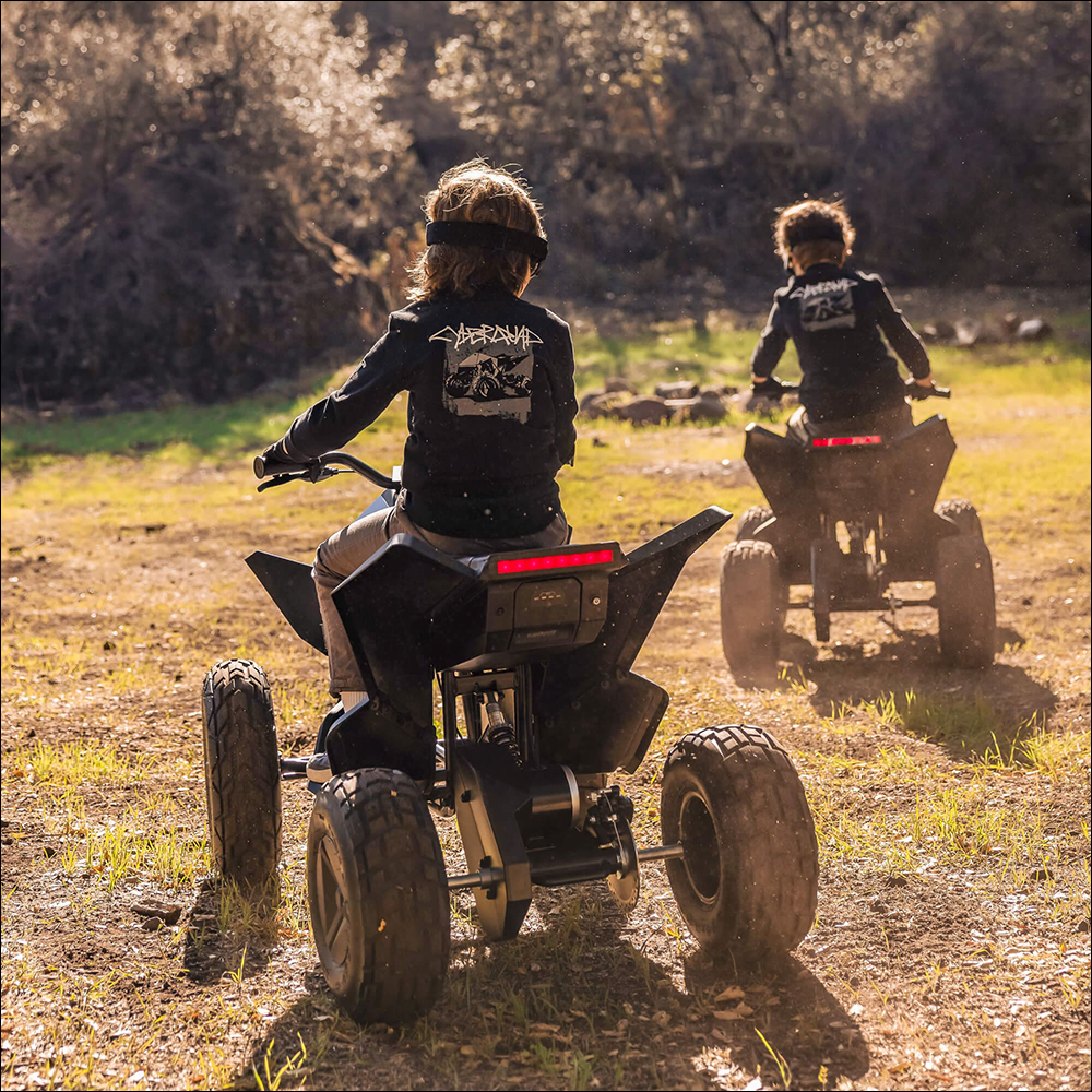 特斯拉正式推出「兒童版」 Cyberquad 全地形電動車，售價約 52,868 元 - 電腦王阿達