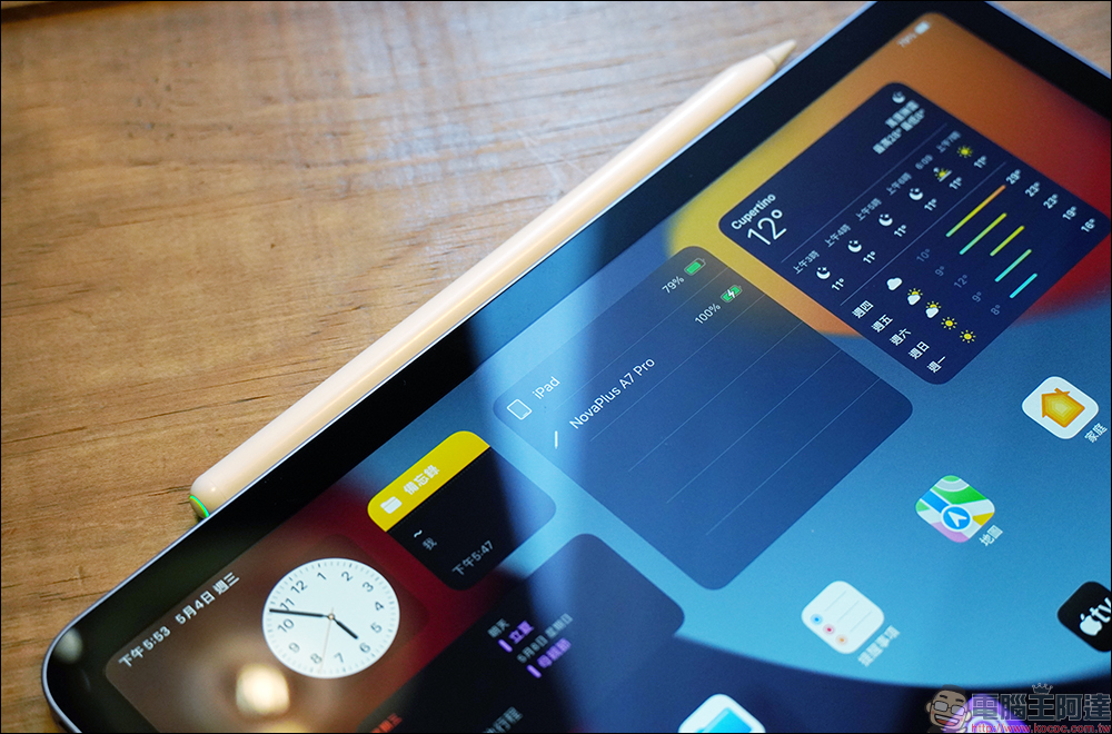 市面唯一磁吸充電副廠 iPad 手寫筆！NovaPlus Pencil A7 Pro 開箱體驗：磁吸自動充電免帶線、配備柔環呼吸燈、藍牙神操控體驗更勝原廠！ - 電腦王阿達