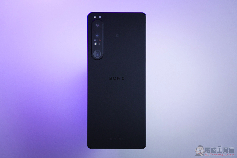 美型極速旗艦 Sony Xperia 1 IV 重點實測：三鏡頭 4K 120FPS 錄影、無縫光學變焦的黑科技相機手機 - 電腦王阿達