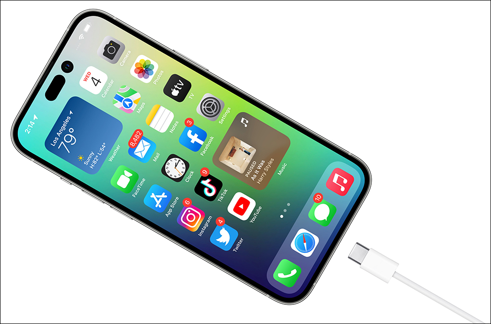 就算 iPhone 15 支援 USB-C 蘋果仍有「MFi」絕招？傳非認證線功能將受限 - 電腦王阿達