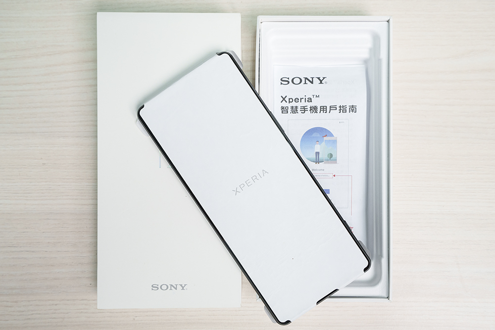 美型極速旗艦 Sony Xperia 1 IV 重點實測：三鏡頭 4K 120FPS 錄影、無縫光學變焦的黑科技相機手機 - 電腦王阿達