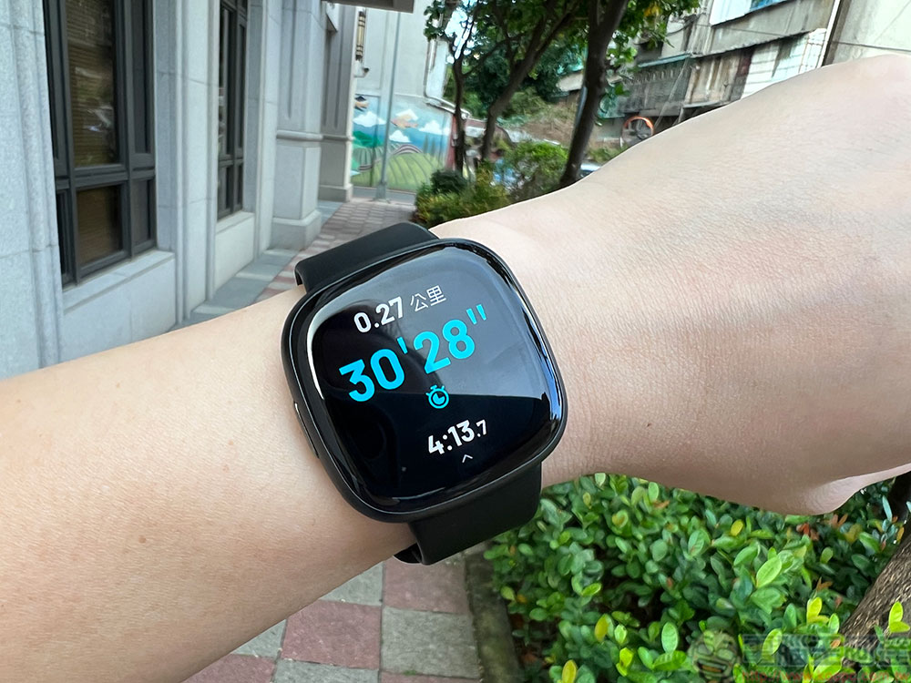 Fitbit Sense 2、Versa 4 與 Inspire 3 開箱試用特色彙整，哪個最適合你？ - 電腦王阿達