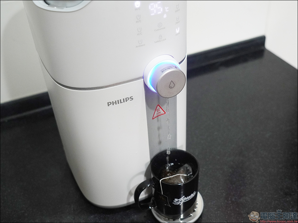 飛利浦 Philips ADD6910 RO純淨智慧飲水機開箱｜免安裝、UV 殺菌、3 秒瞬熱，出水直接喝，比煮沸更安心！ - 電腦王阿達