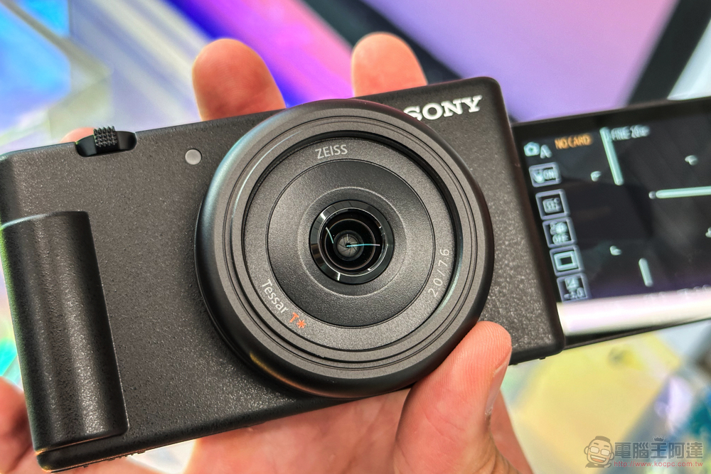 超廣角一吋機 Sony ZV-1F 台灣上市資訊公佈，NT$14,980 反攻智慧型手機！ - 電腦王阿達