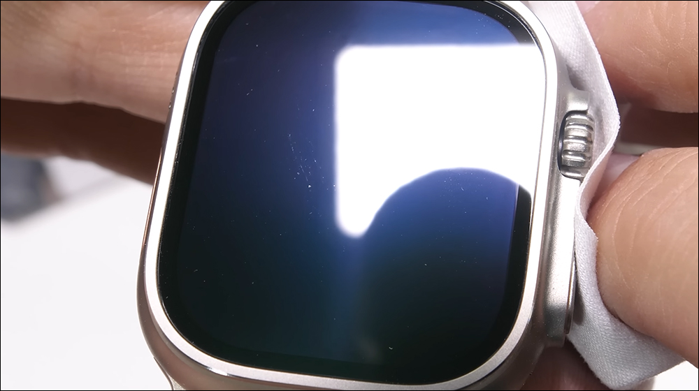 Apple Watch Ultra 耐刮實測，藍寶石玻璃真的夠強嗎？ - 電腦王阿達