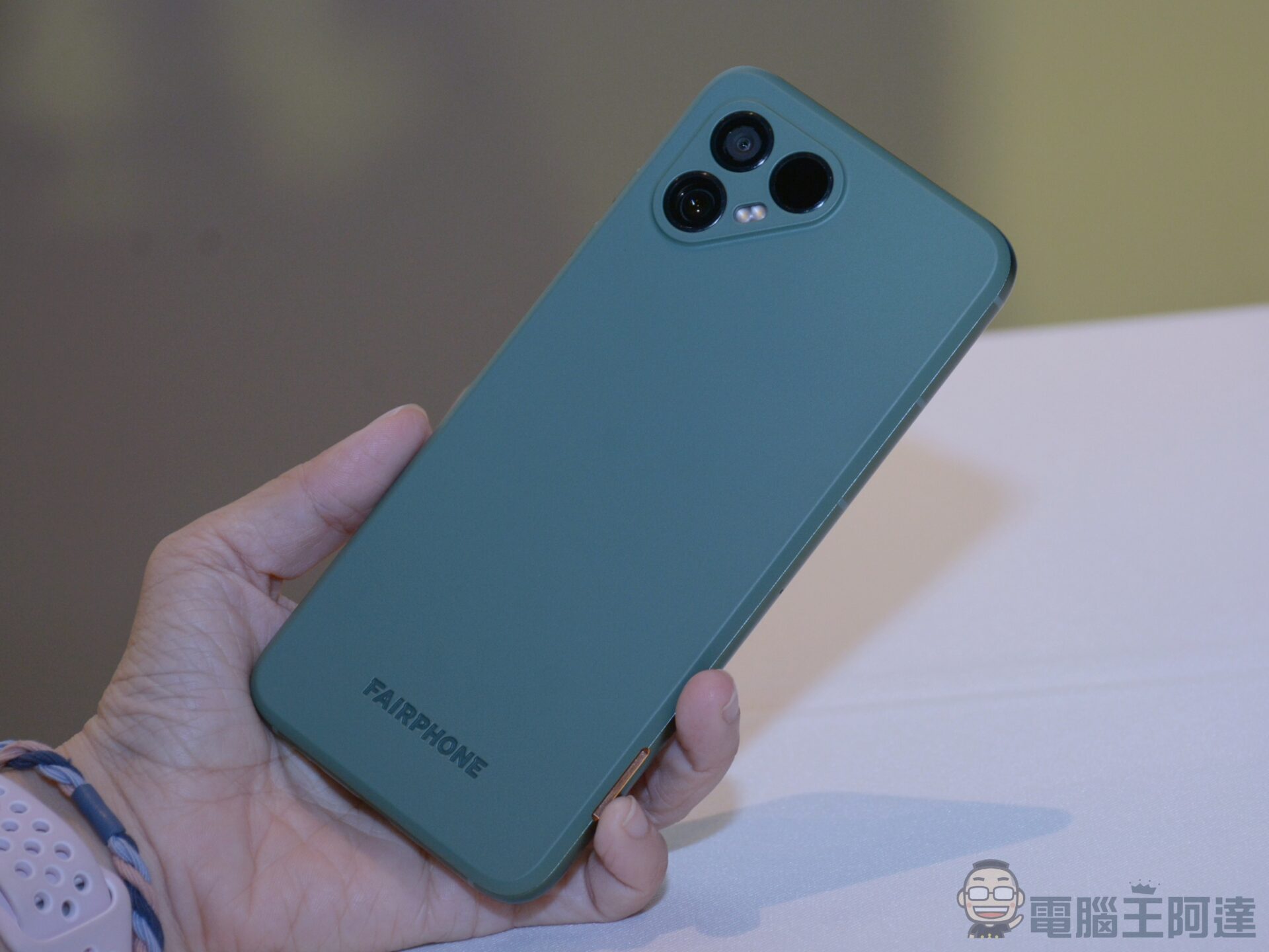 環保尖兵 Fairphone 4 登台，全機模組化強力延伸手機生命週期 - 電腦王阿達