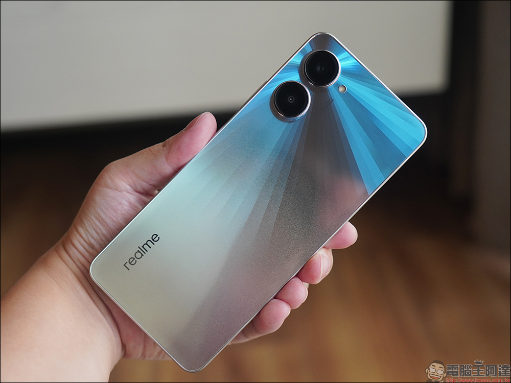 realme 10 Pro、realme 10 Pro+ 開箱、實拍體驗｜1 億畫素 ProLight 街拍相機、首批搭載 realme UI 4.0 系統 - 電腦王阿達