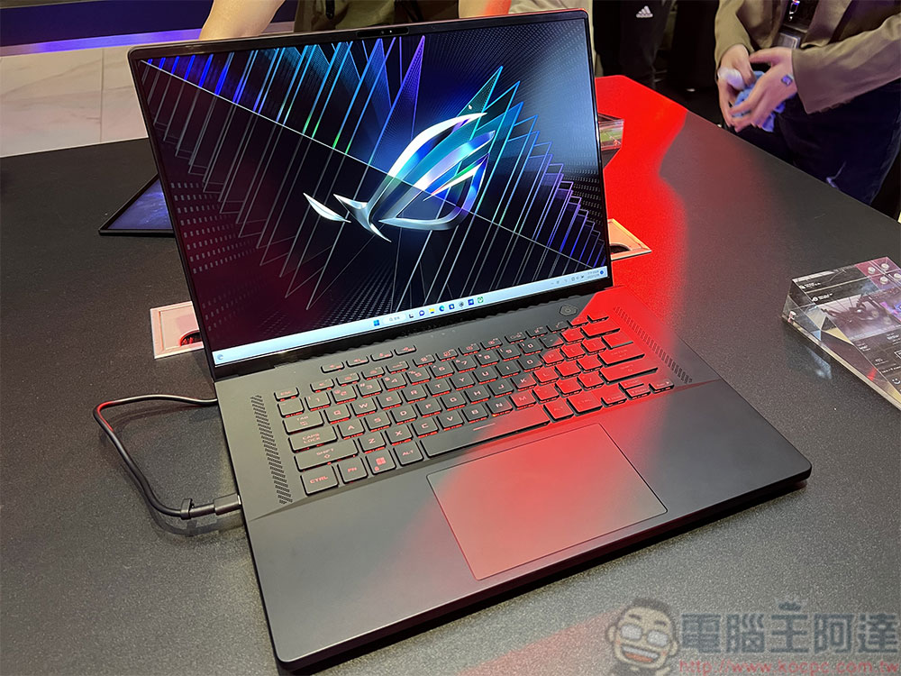 CES 2023 ROG 系列電競筆電、桌機傾巢而出，玩家戰備一次升級 - 電腦王阿達