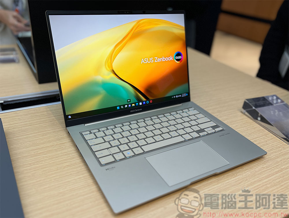 ASUS 全系列 OLED 新機報到，DialPad 廣泛配置實現靈活操作新境界 - 電腦王阿達