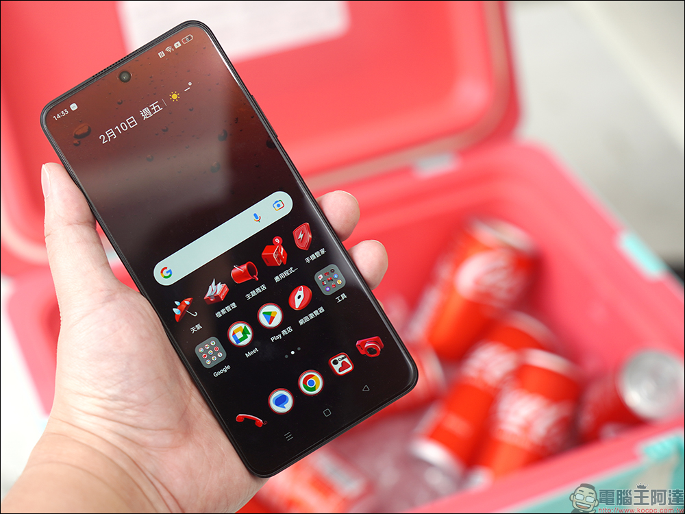 最受歡迎快樂水！realme 10 Pro 可口可樂聯名限定版 Coca-Cola Edition 動眼看， realmeow 限定公仔同步亮相！ - 電腦王阿達